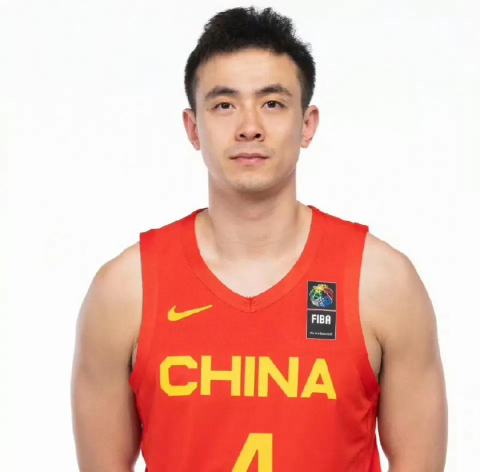 青海男篮新星崭露头角，一战成名惊艳球迷的简单介绍